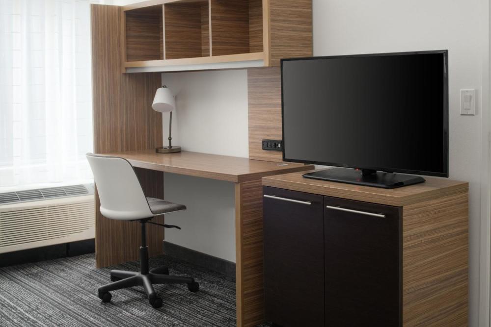 King Studio with Sofa Bed interior